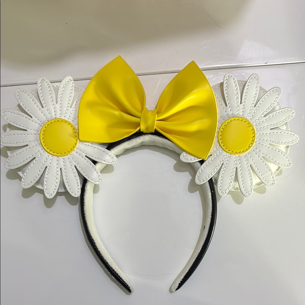 Disney loungefly Yellow Bow and Daisy Headband